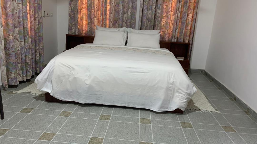 Bungalow (3bedroom)